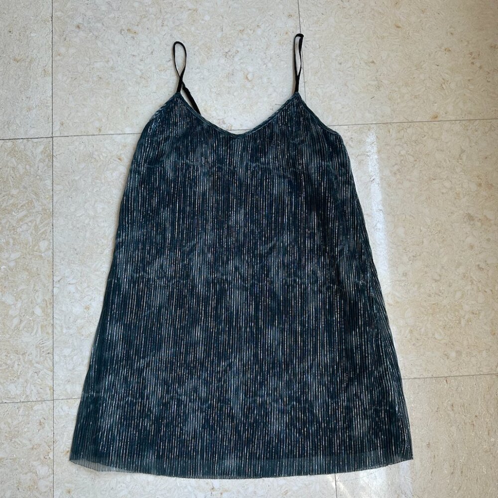 Steve-Madden Short Shiny Cocktail Dress Flowy